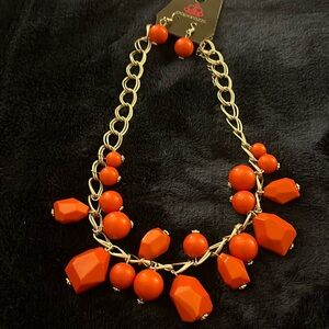 New- Paparazzi Necklace